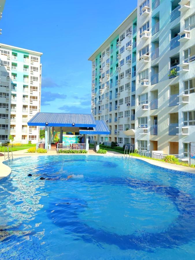 Davao Condo 2Br Pool Wifi Netflix ภายนอก รูปภาพ