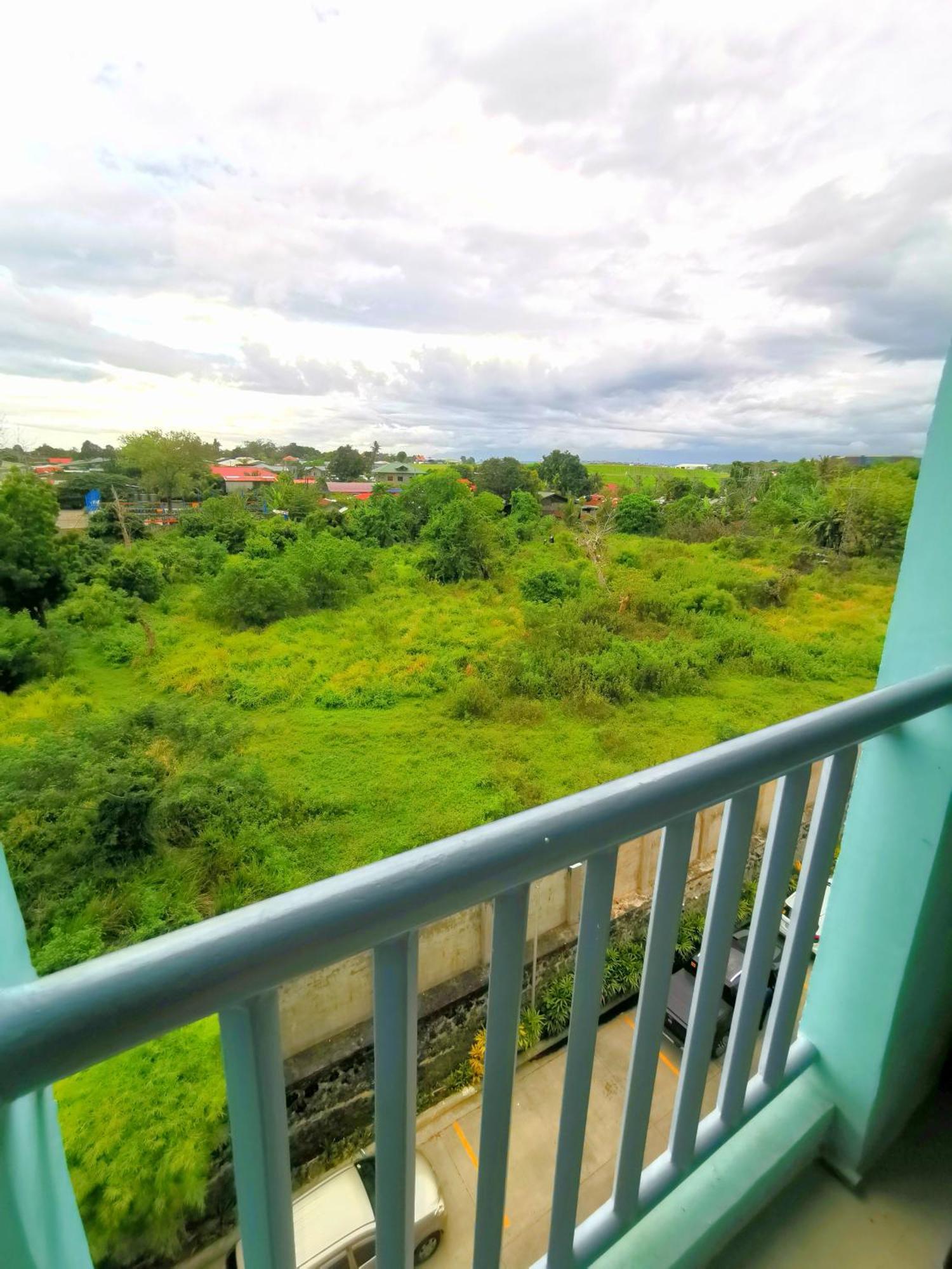 Davao Condo 2Br Pool Wifi Netflix ภายนอก รูปภาพ
